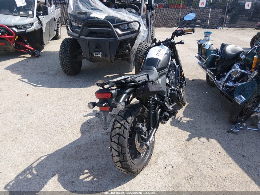 2025 Honda Cl VIN MLHPC6757S5200256 IAAI salvage auction — LEFT & RIGHT, Salvage (Texas), sold $900 on 2026-07-15 (photo 4)
