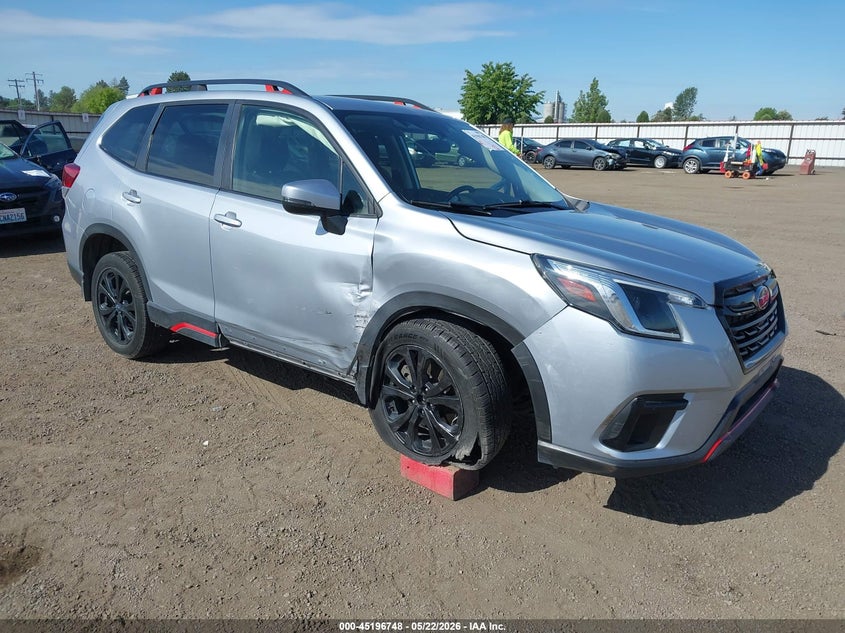 2022 Subaru Forester VIN JF2SKAJC9NH435868 IAAI salvage auction — RIGHT FRONT, Salvage (Oregon), sold $6,750 on 2026-07-07 (photo 1)