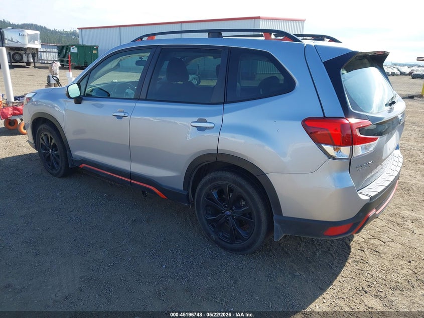 2022 Subaru Forester VIN JF2SKAJC9NH435868 IAAI salvage auction — RIGHT FRONT, Salvage (Oregon), sold $6,750 on 2026-07-07 (photo 3)