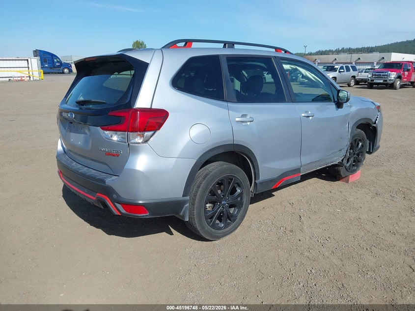 2022 Subaru Forester VIN JF2SKAJC9NH435868 IAAI salvage auction — RIGHT FRONT, Salvage (Oregon), sold $6,750 on 2026-07-07 (photo 4)