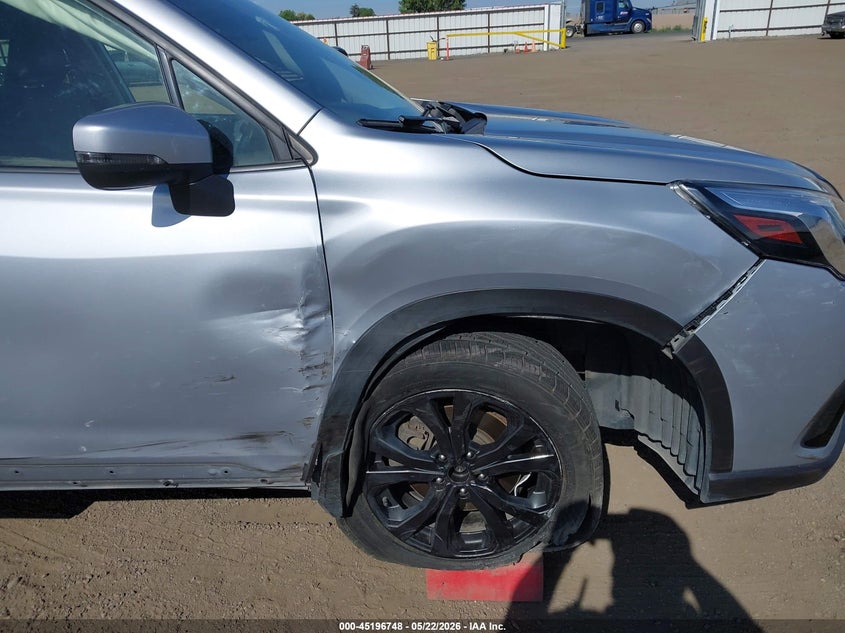 2022 Subaru Forester VIN JF2SKAJC9NH435868 IAAI salvage auction — RIGHT FRONT, Salvage (Oregon), sold $6,750 on 2026-07-07 (photo 6)