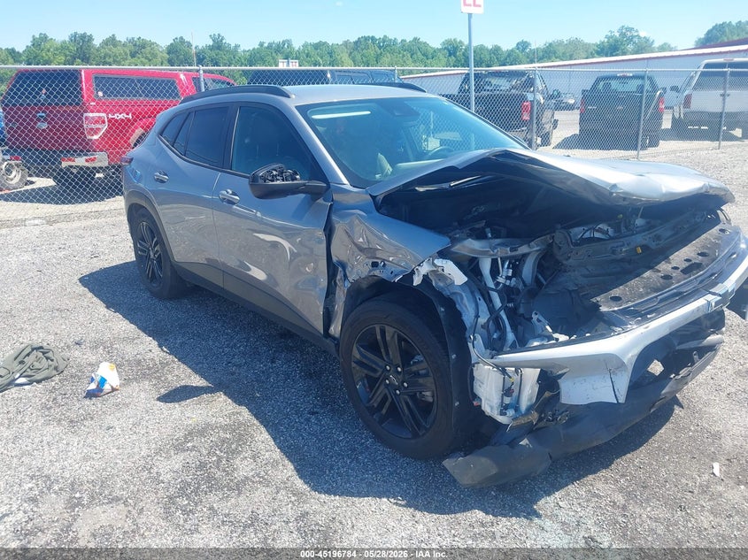 2025 Chevrolet Trax VIN KL77LKEP4SC127582 IAAI salvage auction — FRONT END, Salvage Title, sold $4,850 on 2026-07-20 (photo 1)
