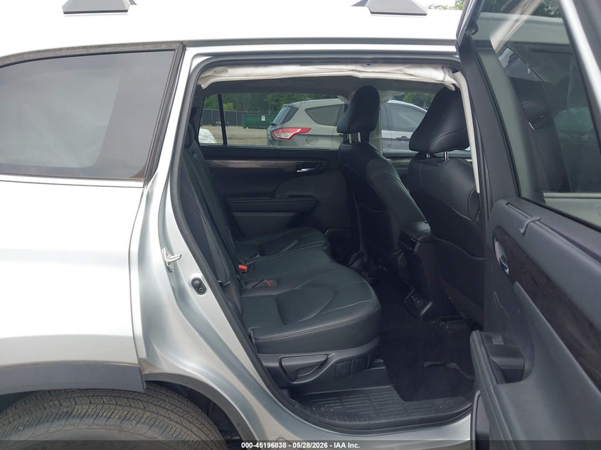 2020 Toyota Highlander VIN 5TDYZRAH2LS022293 IAAI salvage auction — FRONT END, Salvage Title, sold $10,600 on 2026-07-31 (photo 8)