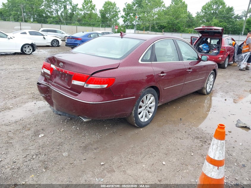 2009 Hyundai Azera VIN KMHFC46D09A360892 IAAI salvage auction — REAR END, Salvage (Ohio), sold $475 on 2026-07-29 (photo 4)