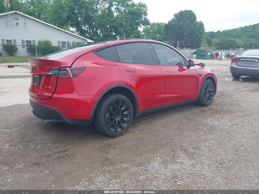 2020 Tesla Model y VIN 5YJYGDEF6LF002229 IAAI salvage auction — LEFT SIDE, Salvage (Ohio), sold $5,350 on 2026-07-06 (photo 4)