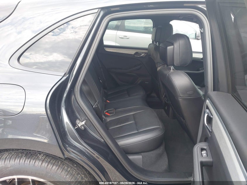 2018 Porsche Macan VIN WP1AA2A57JLB07312 IAAI salvage auction — REAR END, Original (Texas), sold $12,650 on 2026-07-14 (photo 8)