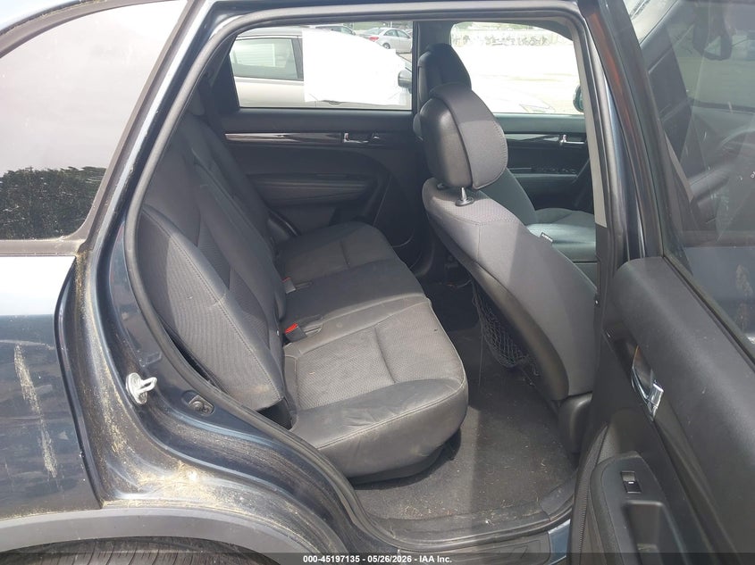 2011 Kia Sorento VIN 5XYKTDA19BG130368 IAAI salvage auction — NORMAL WEAR, Salvage (Texas), sold $450 on 2026-07-20 (photo 8)