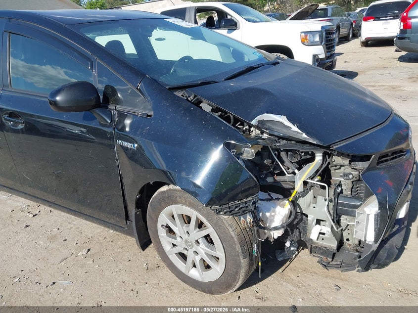 2017 Toyota Prius v VIN JTDZN3EU6HJ068976 IAAI salvage auction — FRONT END, Salvage (New Hampshire), sold $1,700 on 2026-07-12 (photo 6)