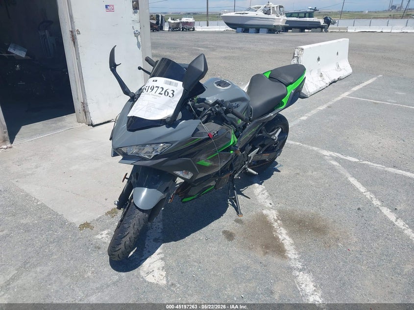 2019 Kawasaki VIN JKAEXKG17KDA36773 IAAI salvage auction — SIDE, Salvage (California), sold $1,250 on 2026-07-28 (photo 2)