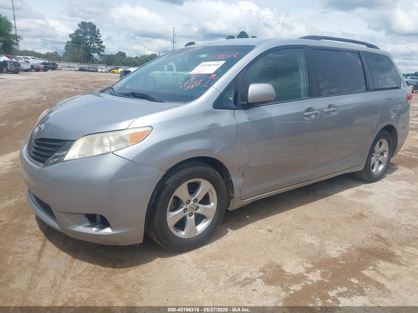 2014 Toyota Sienna VIN 5TDKK3DC6ES515355 IAAI salvage auction — LEFT SIDE, Salvage Title, sold $2,300 on 2026-07-09 (photo 2)