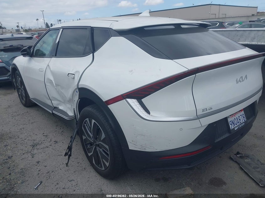2024 Kia Ev6 VIN KNDC34LB2R5619868 IAAI salvage auction — LEFT SIDE, Salvage Certificate (California), sold $8,200 on 2026-07-18 (photo 3)