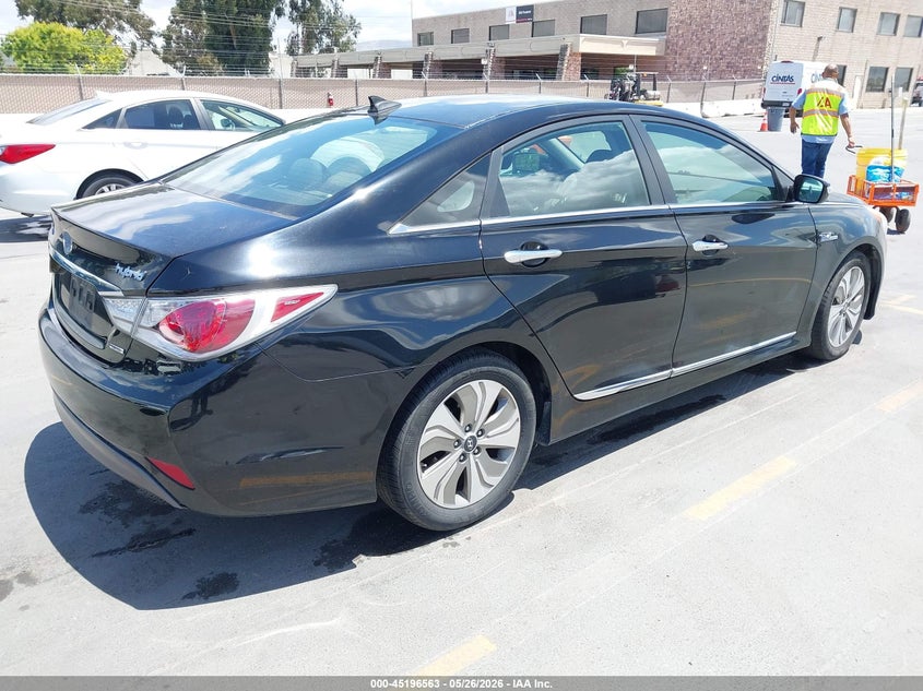 2013 Hyundai Sonata VIN KMHEC4A46DA101254 IAAI salvage auction — NORMAL WEAR, Clear - Dealer Only (California), sold $600 on 2026-07-20 (photo 4)