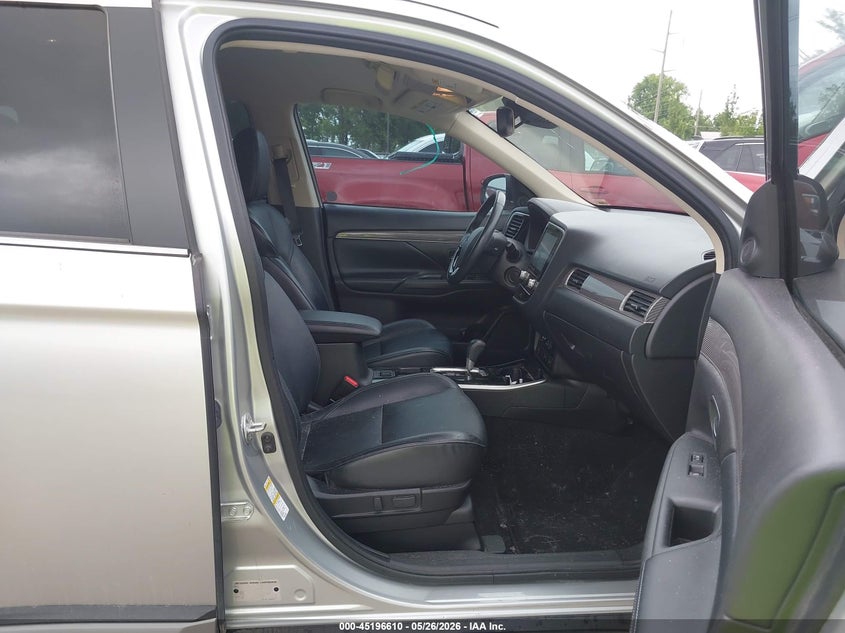 2020 Mitsubishi Outlander VIN JA4AD3A38LZ004343 IAAI salvage auction — HAIL, Salvage Title, sold $3,550 on 2026-07-27 (photo 5)