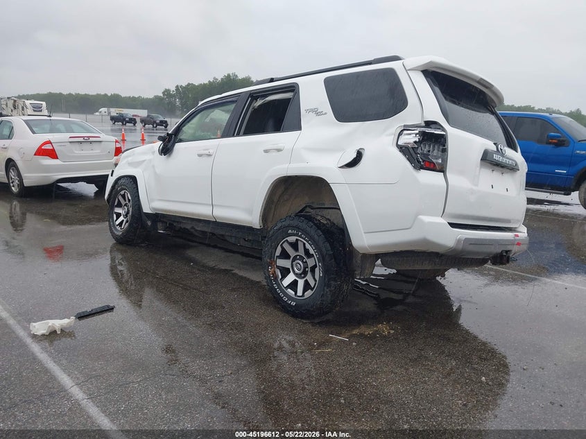 2019 Toyota 4runner VIN JTEBU5JR7K5644927 IAAI salvage auction — FRONT END, Salvage (Indiana), sold $5,250 on 2026-07-16 (photo 3)