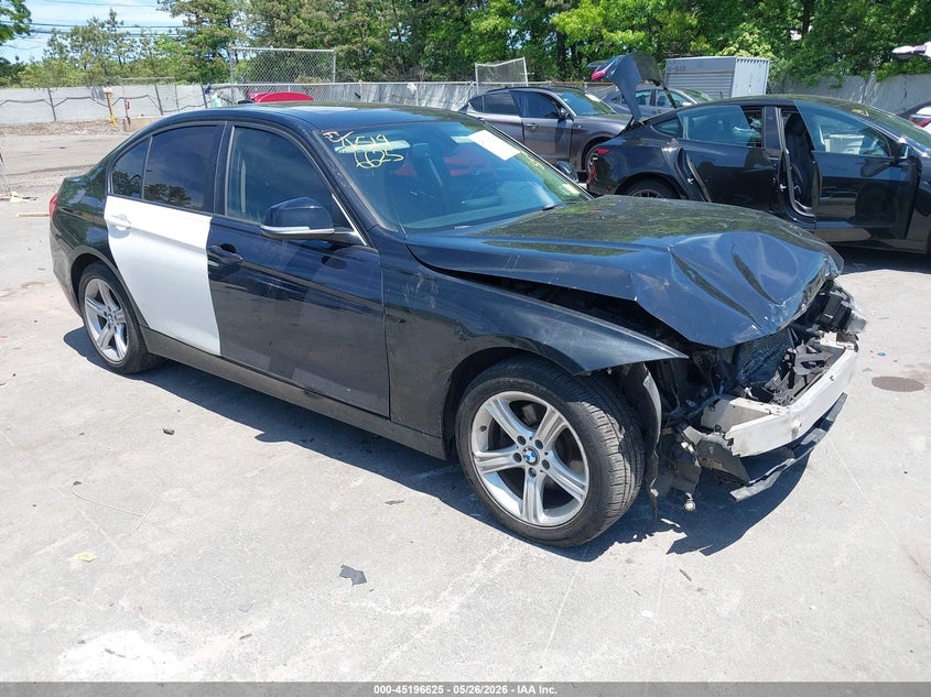 2013 BMW 3er VIN WBA3B5G53DNS00446 IAAI salvage auction — WATER/FLOOD, Mv-907A (New York), sold $475 on 2026-07-07 (photo 1)