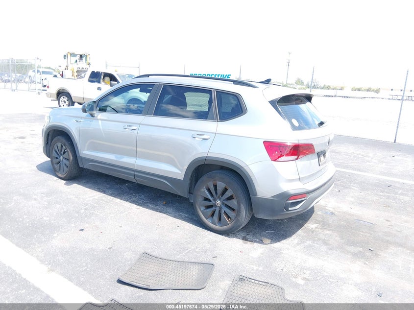 2022 Volkswagen Taos VIN 3VVCX7B21NM064893 IAAI salvage auction — SIDE, Salvage Title, sold $5,100 on 2026-07-22 (photo 3)