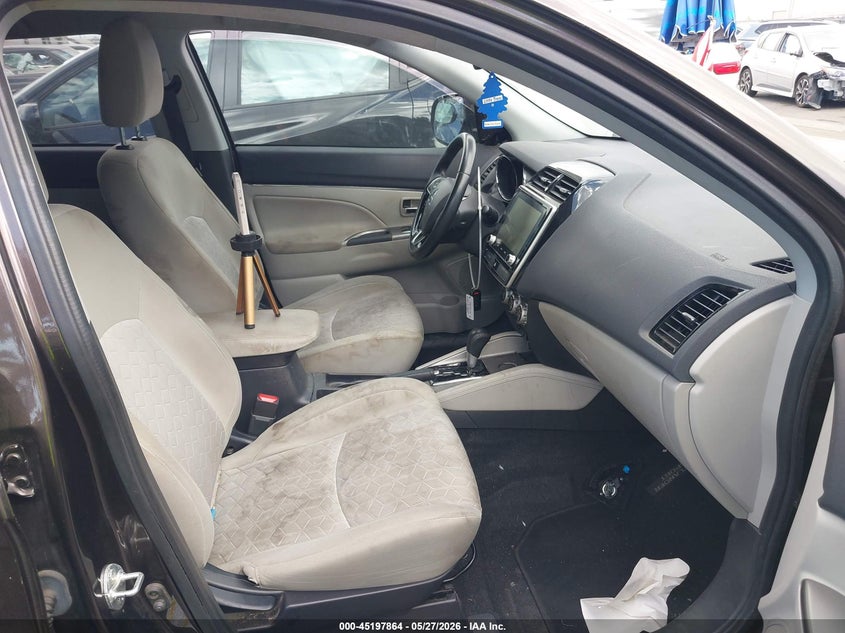 2020 Mitsubishi Outlander VIN JA4AP4AU4LU001619 IAAI salvage auction — FRONT END, Salvage Title, sold $3,700 on 2026-07-08 (photo 5)
