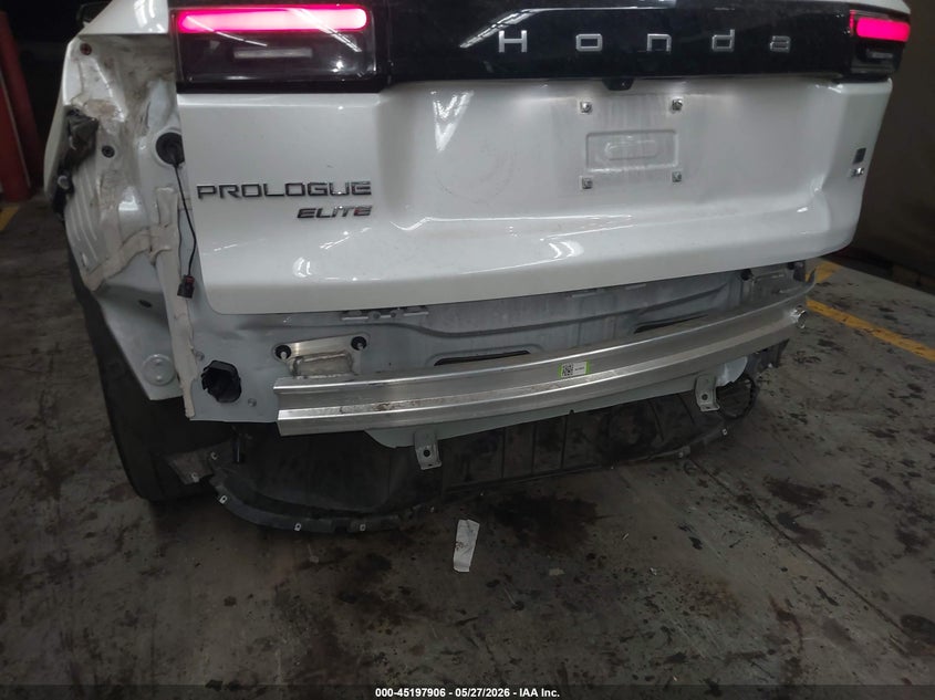2024 Honda Prologue VIN 3GPKHZRJ0RS513206 IAAI salvage auction — REAR END, Salvage Title, sold $11,800 on 2026-07-30 (photo 6)