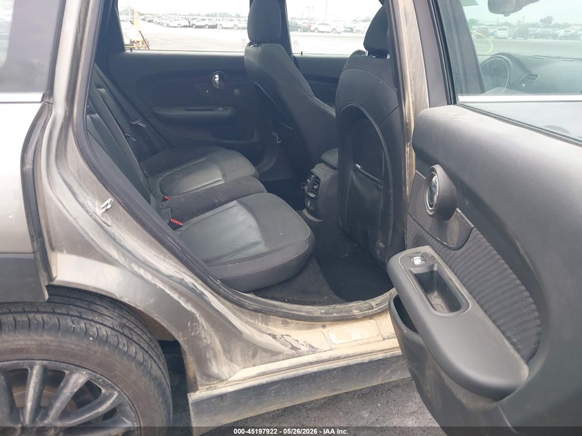 2017 Mini Clubman VIN WMWLU1C5XH2F27560 IAAI salvage auction — FRONT END, Salvage (Illinois), sold $3,650 on 2026-08-11 (photo 8)