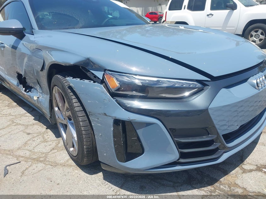 2024 Audi E-tron gt VIN WAUFJBFW1R7004641 IAAI salvage auction — RIGHT SIDE, Salvage Title, sold $32,500 on 2026-08-24 (photo 6)