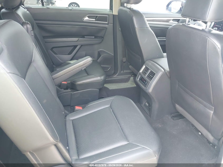 2019 Volkswagen Atlas VIN 1V2ER2CA3KC598063 IAAI salvage auction — REAR END, Rebuildable (Florida), sold $4,850 on 2026-07-11 (photo 8)