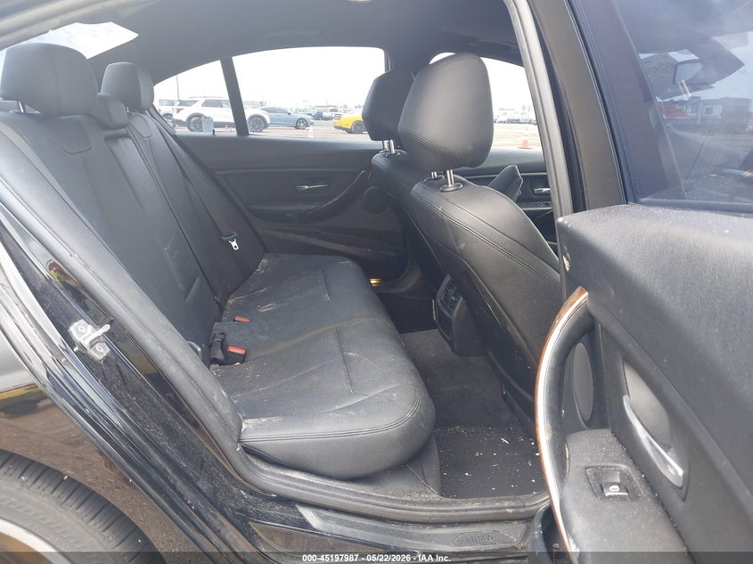 2016 BMW VIN WBA8E1G58GNT99472 IAAI salvage auction — UNKNOWN, Salvage (Texas), sold $1,800 on 2026-07-15 (photo 8)