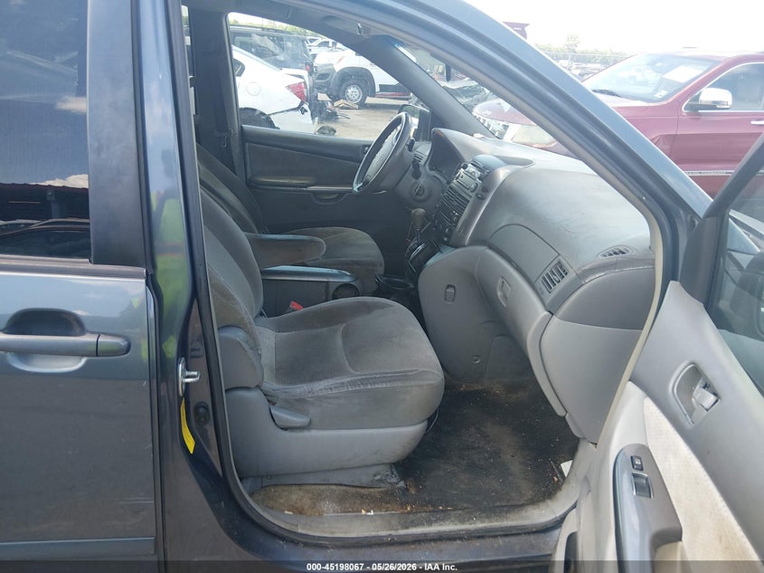 2007 Toyota Sienna VIN 5TDZK23C17S017027 IAAI salvage auction — NORMAL WEAR, Clear (Louisiana), sold $725 on 2026-07-28 (photo 5)