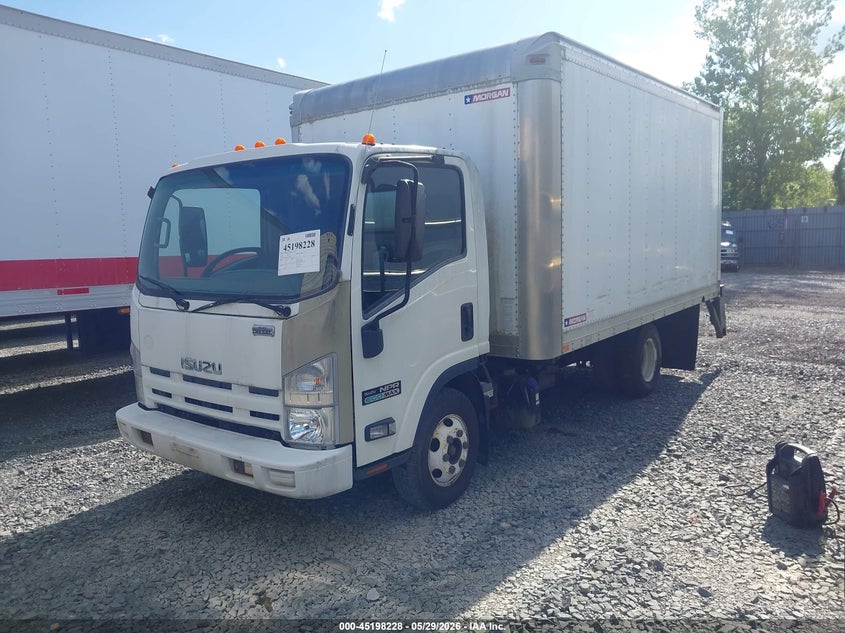 2013 Isuzu VIN JALB4W175D7400515 IAAI salvage auction — SIDE, Wait Title, sold $4,950 on 2026-09-09 (photo 2)