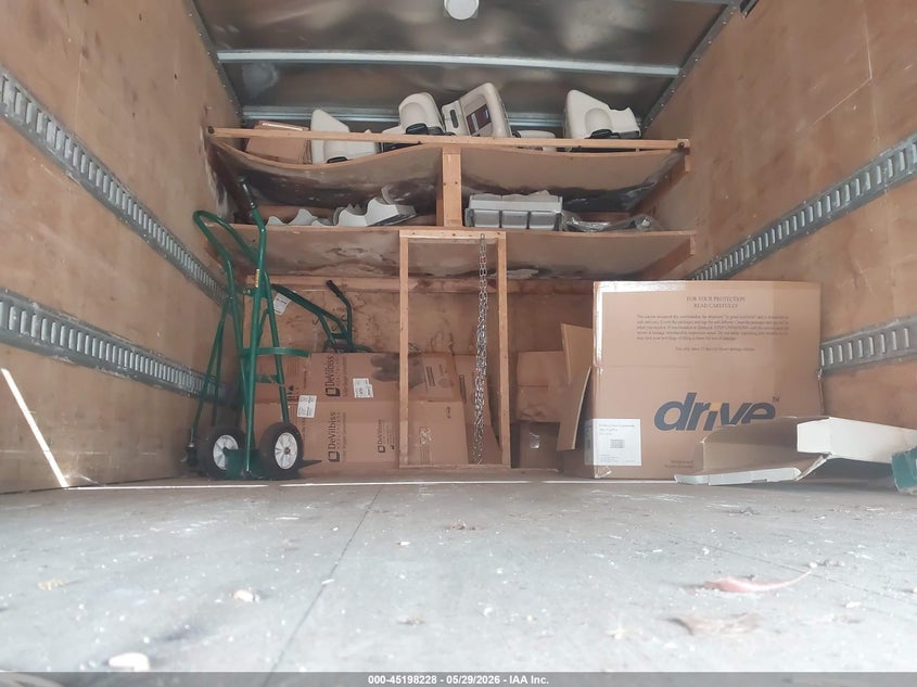 2013 Isuzu VIN JALB4W175D7400515 IAAI salvage auction — SIDE, Wait Title, sold $4,950 on 2026-09-09 (photo 6)