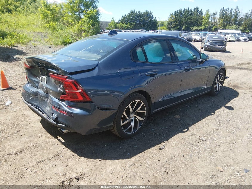 2019 Volvo S60 VIN 7JRA22TK2KG004490 IAAI salvage auction — REAR END, Salvage Title, sold $3,500 on 2026-07-28 (photo 4)