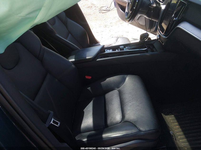 2019 Volvo S60 VIN 7JRA22TK2KG004490 IAAI salvage auction — REAR END, Salvage Title, sold $3,500 on 2026-07-28 (photo 5)
