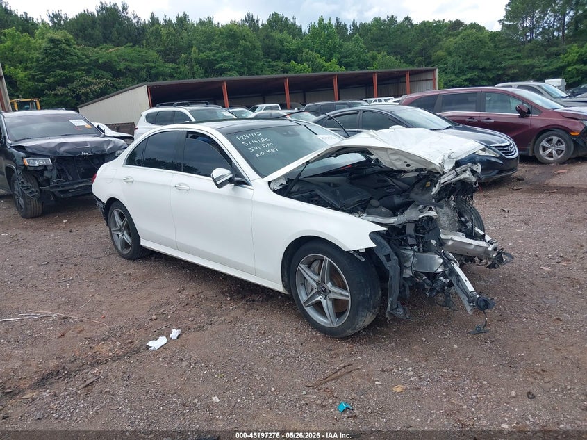 2017 Mercedes-benz E-klasse VIN WDDZF4JB2HA272672 IAAI salvage auction — FRONT & REAR, Salvage (Alabama), sold $675 on 2026-08-13 (photo 1)