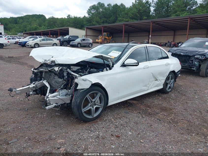 2017 Mercedes-benz E-klasse VIN WDDZF4JB2HA272672 IAAI salvage auction — FRONT & REAR, Salvage (Alabama), sold $675 on 2026-08-13 (photo 2)