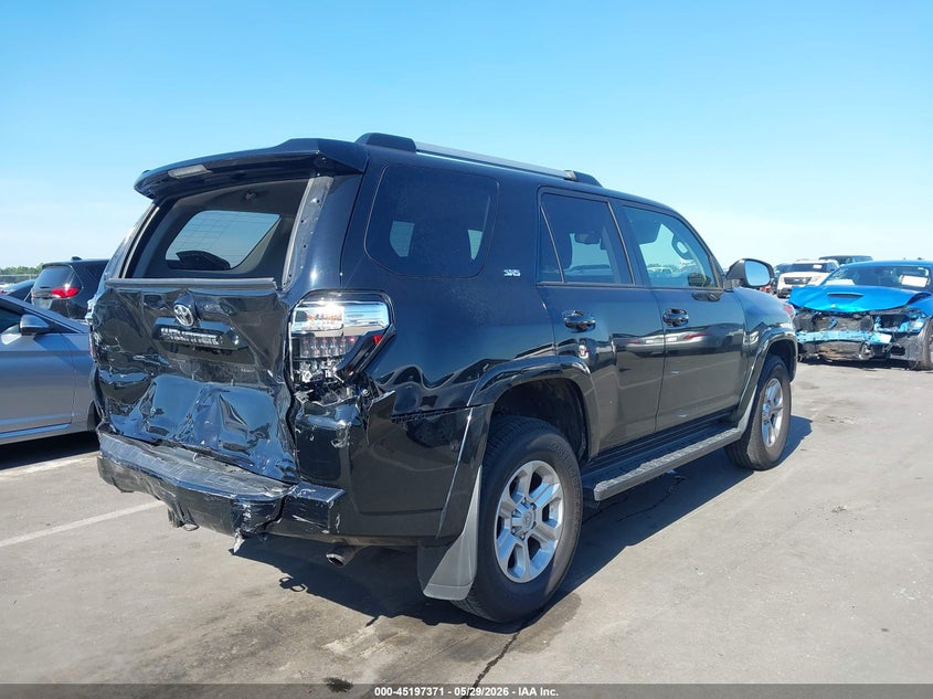 2024 Toyota 4runner VIN JTEMU5JR2R6251138 IAAI salvage auction — REAR END, Salvage Title, sold $19,450 on 2026-07-15 (photo 4)