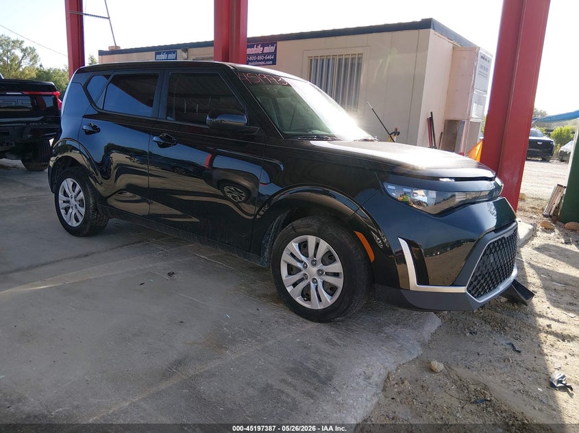 2023 Kia Soul VIN KNDJ23AU9P7845206 IAAI salvage auction — LEFT FRONT, Certificate Of Destruction (Florida), sold $2,250 on 2026-07-28 (photo 1)