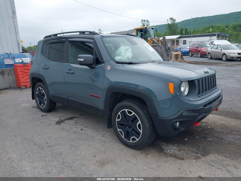 2016 Jeep Renegade VIN ZACCJBCTXGPC61023 IAAI salvage auction — FRONT END, Salvage (Pennsylvania), sold $2,050 on 2026-07-11 (photo 1)