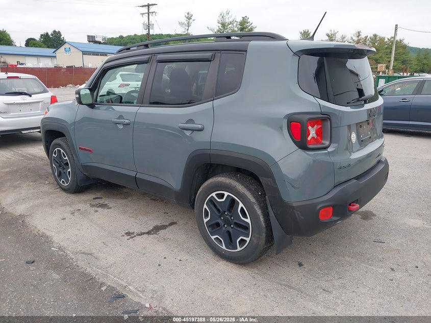 2016 Jeep Renegade VIN ZACCJBCTXGPC61023 IAAI salvage auction — FRONT END, Salvage (Pennsylvania), sold $2,050 on 2026-07-11 (photo 3)