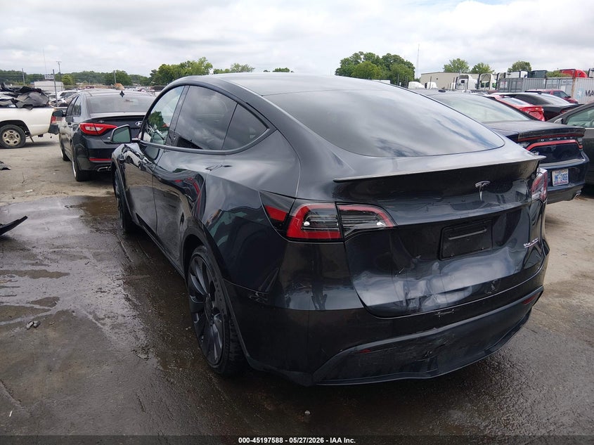2024 Tesla Model y VIN 7SAYGDEF1RF034906 IAAI salvage auction — REAR END, Salvage Title, sold $17,000 on 2026-07-09 (photo 3)
