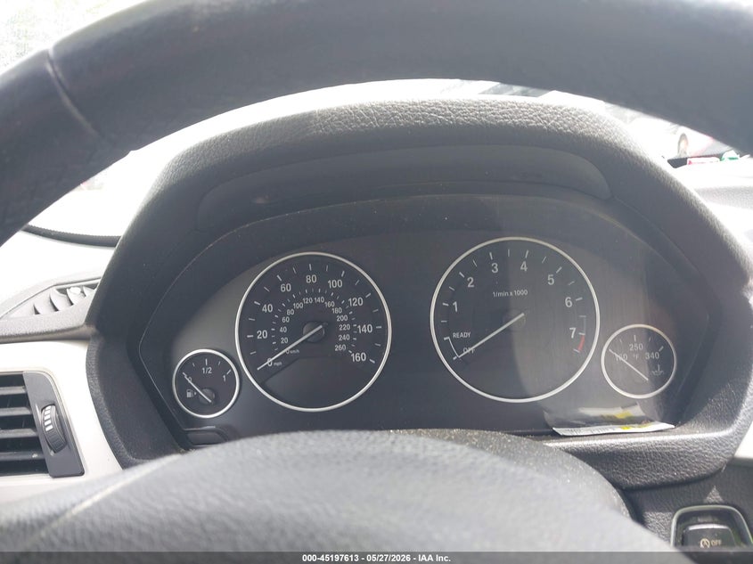 2015 BMW 3er VIN WBA3C3G52FNT51265 IAAI salvage auction — LEFT SIDE, Salvage Title, sold $800 on 2026-08-19 (photo 7)
