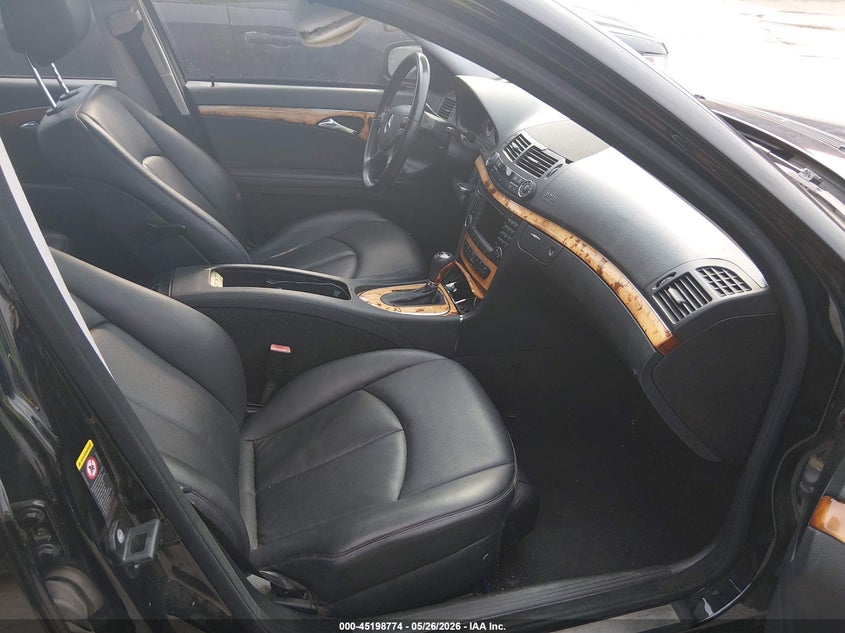 2008 Mercedes-benz E-class VIN WDBUF56X38B211791 IAAI salvage auction — NORMAL WEAR, Clear (Texas), sold $850 on 2026-08-17 (photo 5)