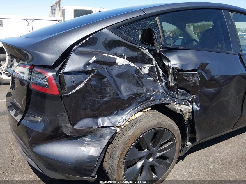 2024 Tesla Model y VIN 7SAYGAEE5RF112142 IAAI salvage auction — RIGHT REAR, Salvage Title, sold $13,500 on 2026-07-16 (photo 6)
