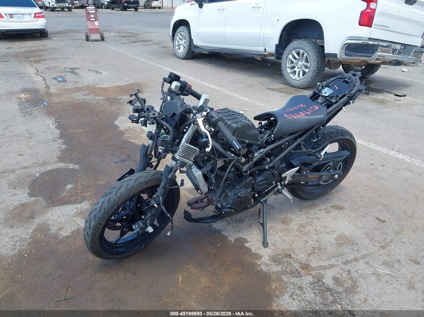 2025 Kawasaki Ninja VIN ML5EXGJ16SDA58768 IAAI salvage auction — ALL OVER, Salvage (Texas), sold $700 on 2026-07-14 (photo 2)