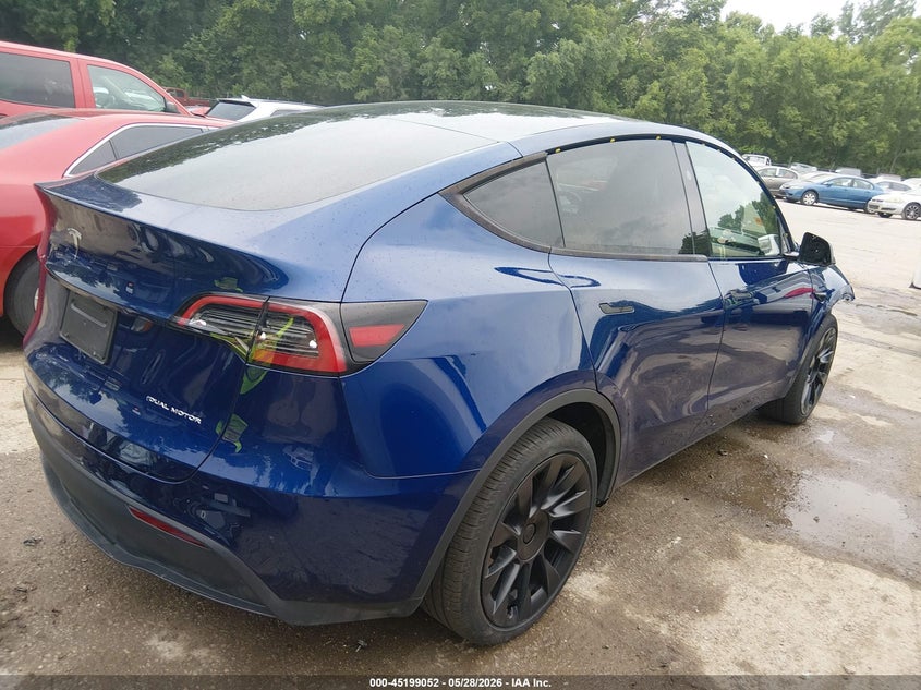 2024 Tesla Model y VIN 7SAYGDEE0RA250153 IAAI salvage auction — FRONT END, Clear (Kansas), sold $13,000 on 2026-07-23 (photo 4)