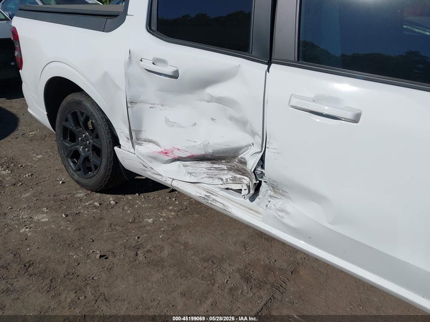 2025 Ford Maverick VIN 3FTCW8TA6SRA57076 IAAI salvage auction — SIDE, Salvage Title, sold $10,600 on 2026-07-28 (photo 6)