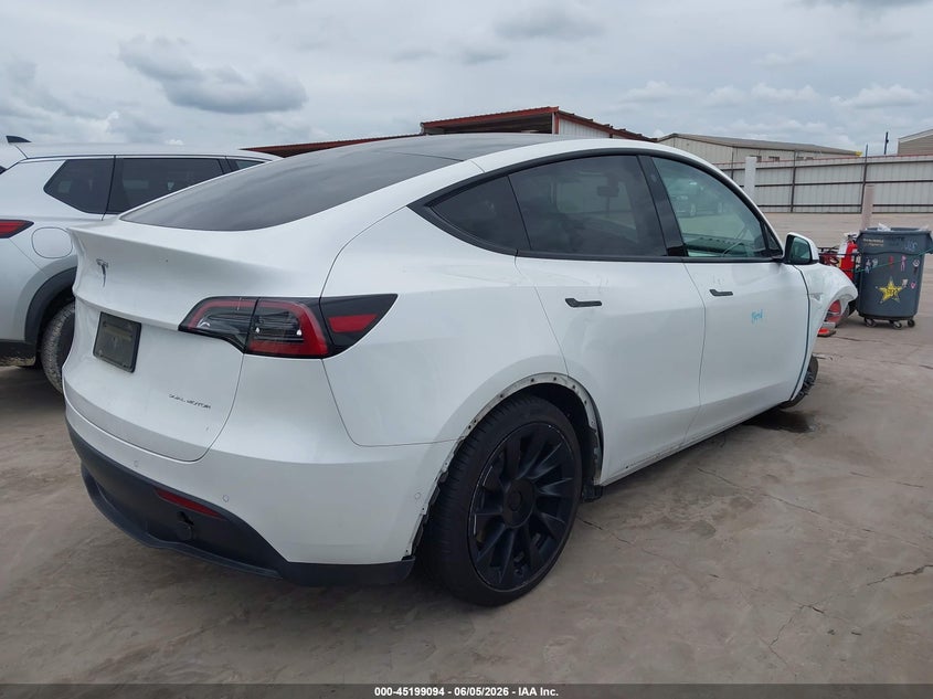 2021 Tesla Model y VIN 5YJYGDEE6MF306587 IAAI salvage auction — RIGHT FRONT, Original (Texas), sold $8,600 on 2026-07-13 (photo 4)