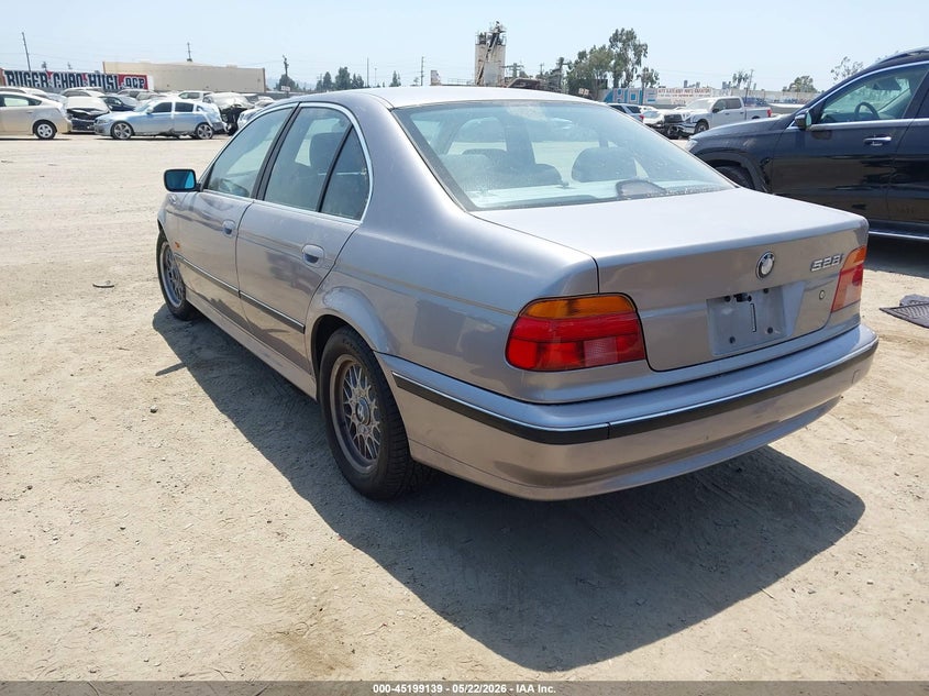 2000 BMW 5 series VIN WBADM6349YGU16507 IAAI salvage auction — FRONT END, Salvage (California), sold $275 on 2026-08-12 (photo 3)