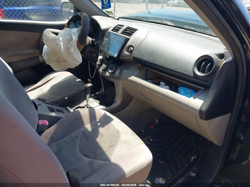 2006 Toyota Rav4 VIN JTMBD35V265005148 IAAI salvage auction — FRONT END, Salvage (Massachusetts), sold $700 on 2026-07-09 (photo 5)