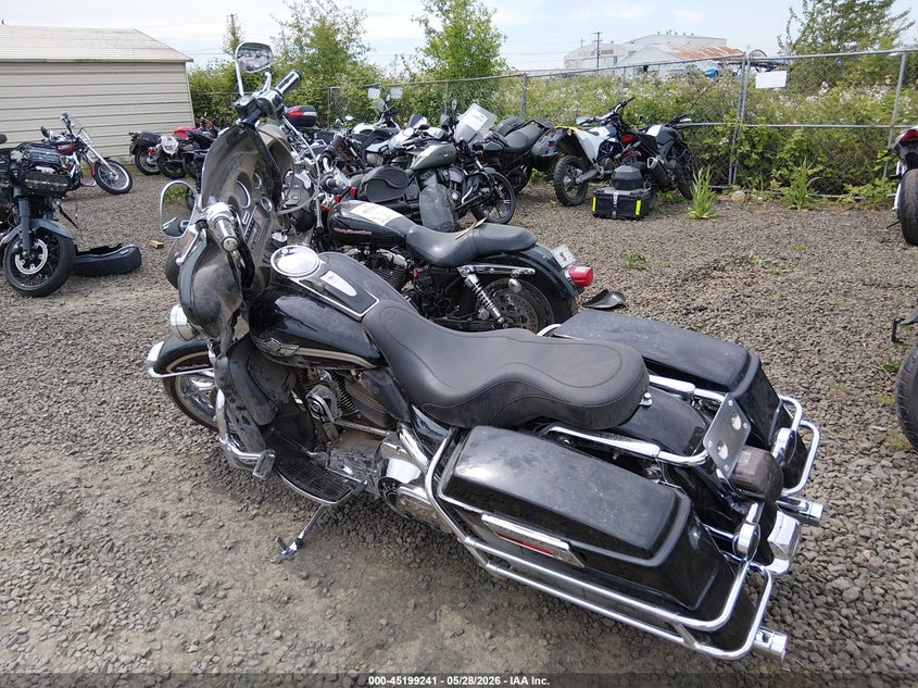 2003 Harley-davidson Flhtcui VIN 1HD1FCW113Y637990 IAAI salvage auction — RIGHT SIDE, Salvage (Oregon), sold $2,500 on 2026-07-07 (photo 3)