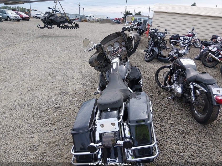 2003 Harley-davidson Flhtcui VIN 1HD1FCW113Y637990 IAAI salvage auction — RIGHT SIDE, Salvage (Oregon), sold $2,500 on 2026-07-07 (photo 6)
