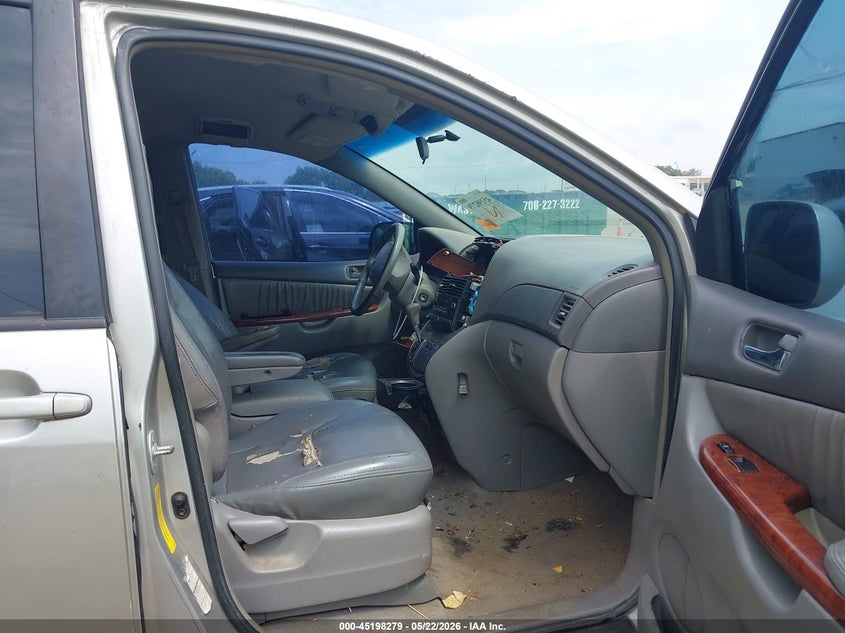 2004 Toyota Sienna VIN 5TDBA22C04S016985 IAAI salvage auction — FRONT END, Salvage (Georgia), sold $725 on 2026-07-09 (photo 5)